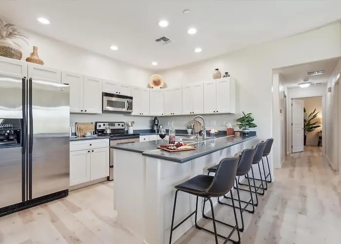 Panorama View - Mountain Views - Community Pool *