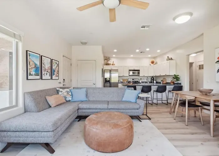 Panorama View - Mountain Views - Community Pool Fountain Hills